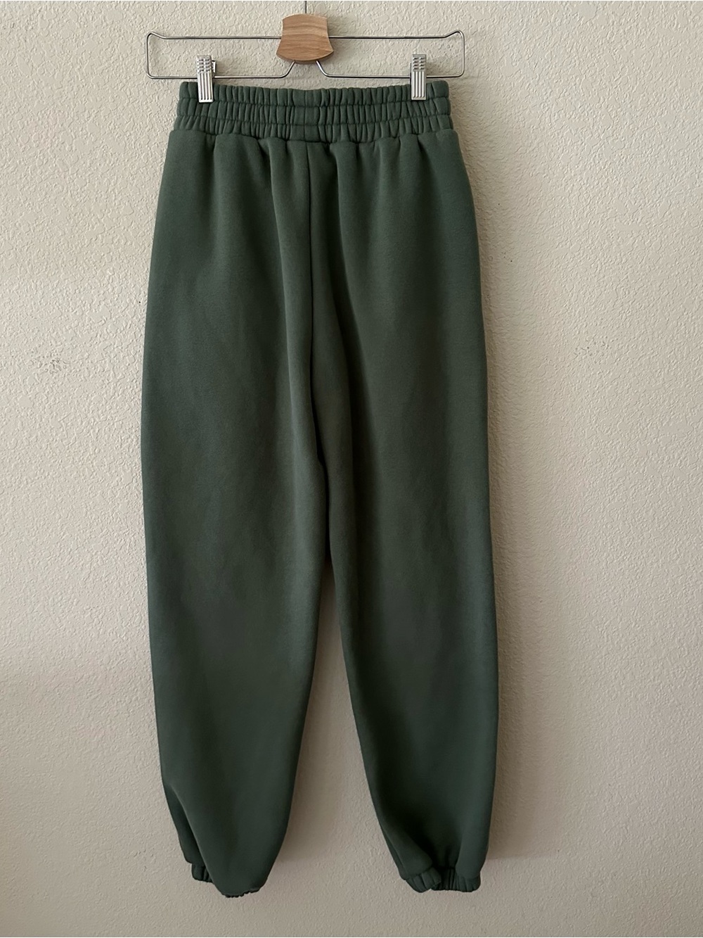 Comfrt Classic High-Waist Olive Green Comfy Core Jogger/Sweatpants size XS - Picture 3 of 5